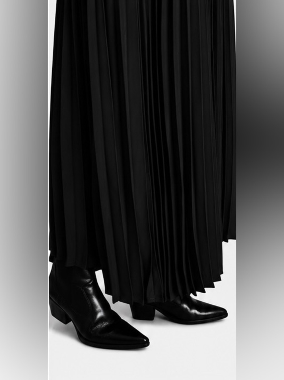 STUNNING - East 42nd Street - Black Breathtaking Maxi - Picture 6 of 6